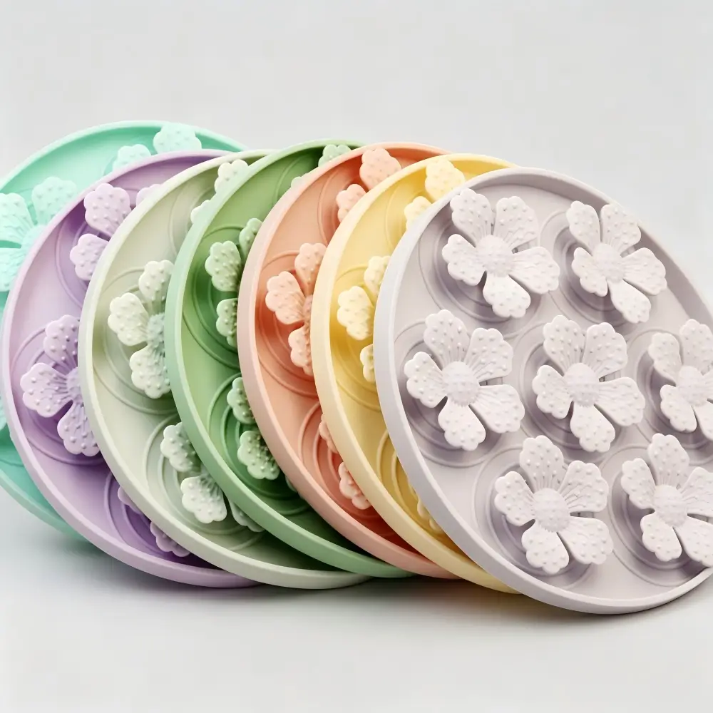 Paw-Flower Shaped Lick Mat