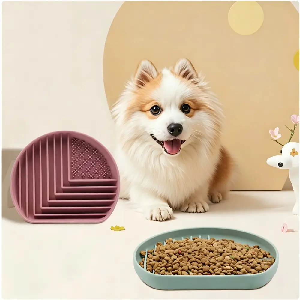 Semicircle Lick Mat with Straight Edge